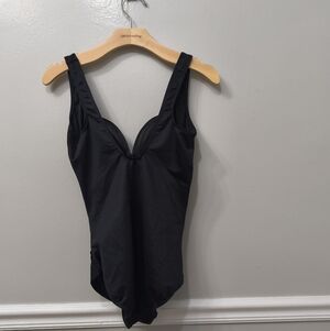 Miraclesuit One-Piece Black Swimsuit Sz 12 Beach Pool Vacation Activewear Resort